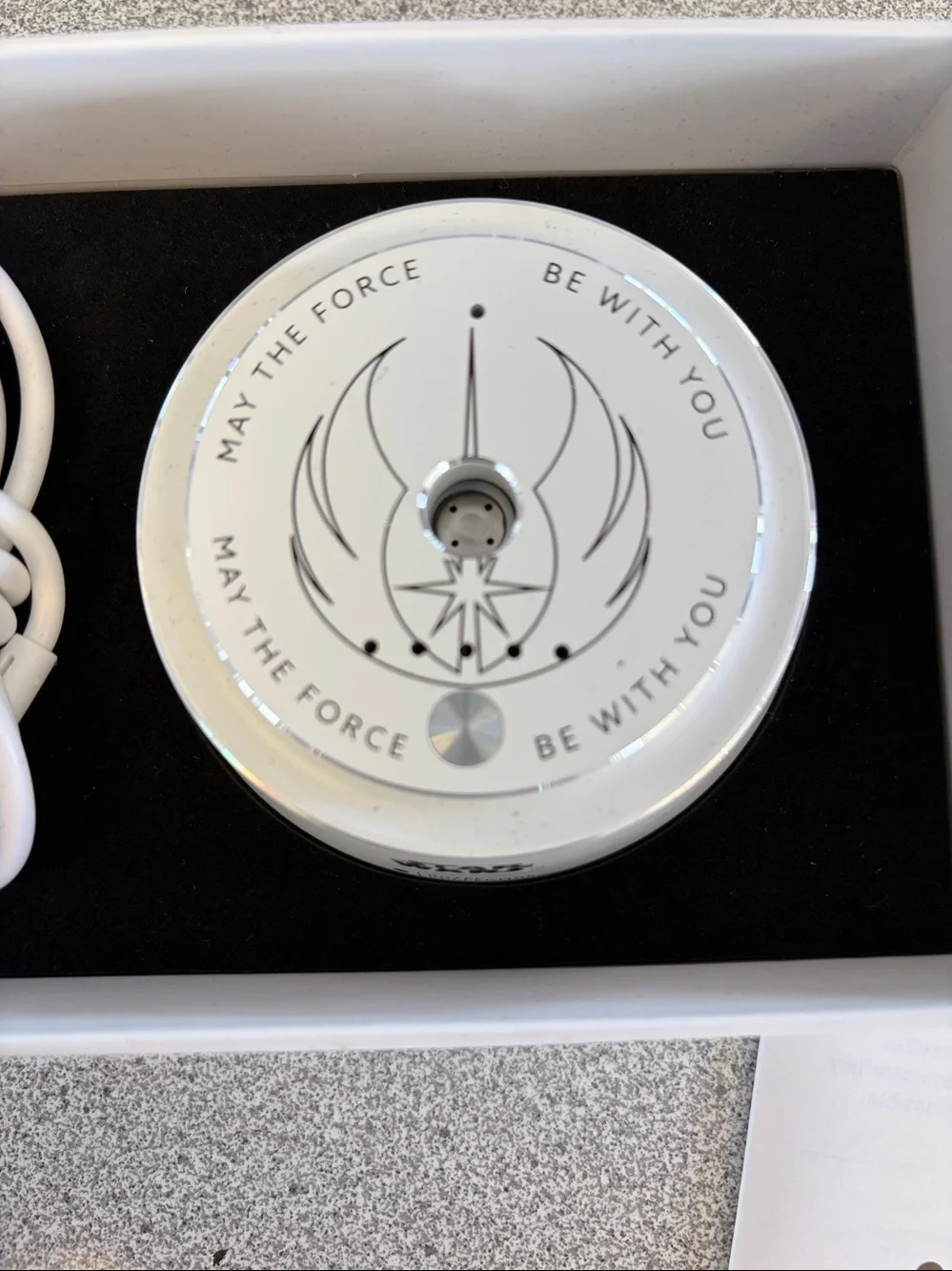 Star Wars White 'May The Force Be With You'  Chauffeur Car Diffuser